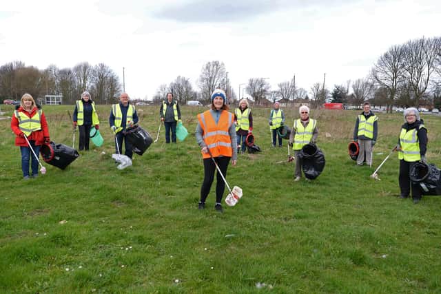 Jayne Johnson, Wheatley Hills Litter Pickers group Co-ordinator, pictured with volunteers. Picture: NDFP-23-03-21-WheatleyHillsLitter 4-NMSY
