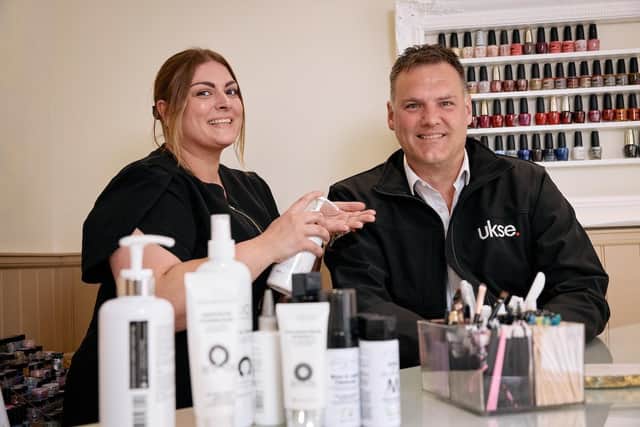Stephanie Fotherby of Glow Lab pictured with Steve Lyon of UKSE.