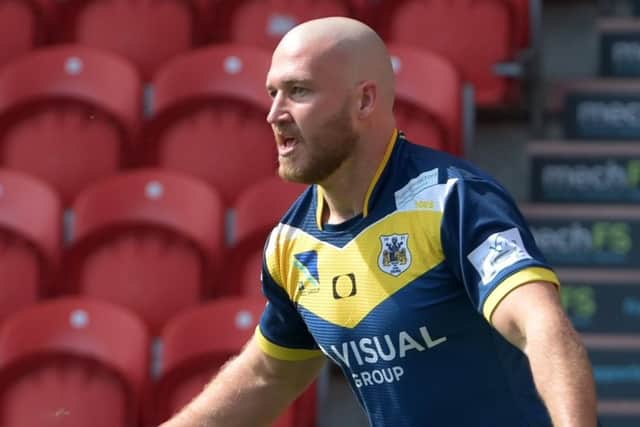 Sam Smeaton scored a hat trick for the Dons in their win at London Skolars.