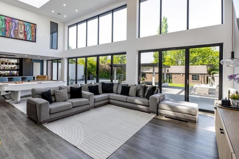 An alternative view of the open plan areas that open to the garden and outdoor facilities.