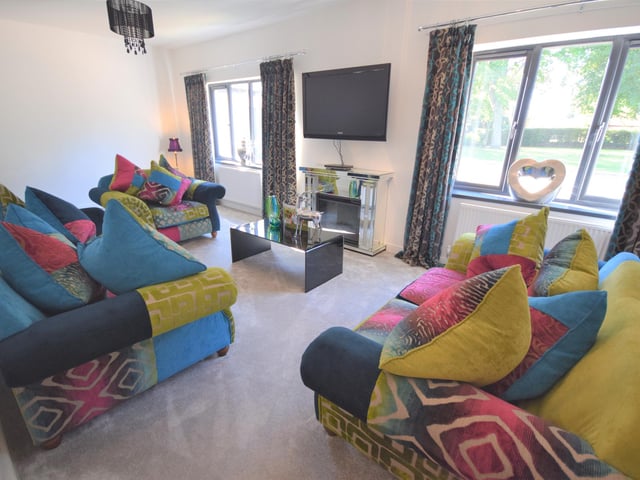 The property benefits from three reception rooms, and has undergone a “scheme of renovation to create a stylish and beautiful home” according to the estate agent.