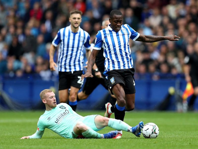 Leeds United are still in talks over a potential move for Huddersfield Town midfielder Lewis O’Brien in January deal, with the player 'desperate to join' the Whites. (Football Insider)

(Photo by George Wood/Getty Images)