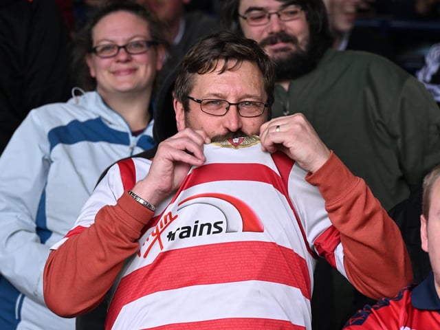 Doncaster Rovers slipped to a third league defeat in a row after a narrow loss at Luton.