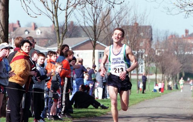 Simon wright came third in this race in 1998 -he was the fastest Doncaster man in the race.