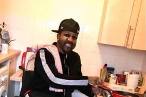Sine Fm has paid tribute to DJ and presenter Henry Love, who continued working despite becoming paralysed after meningitis.
