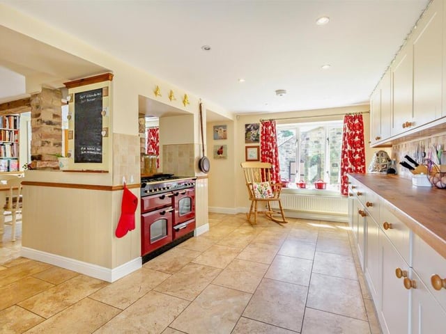 An alternative view of the high spec kitchen with diner.