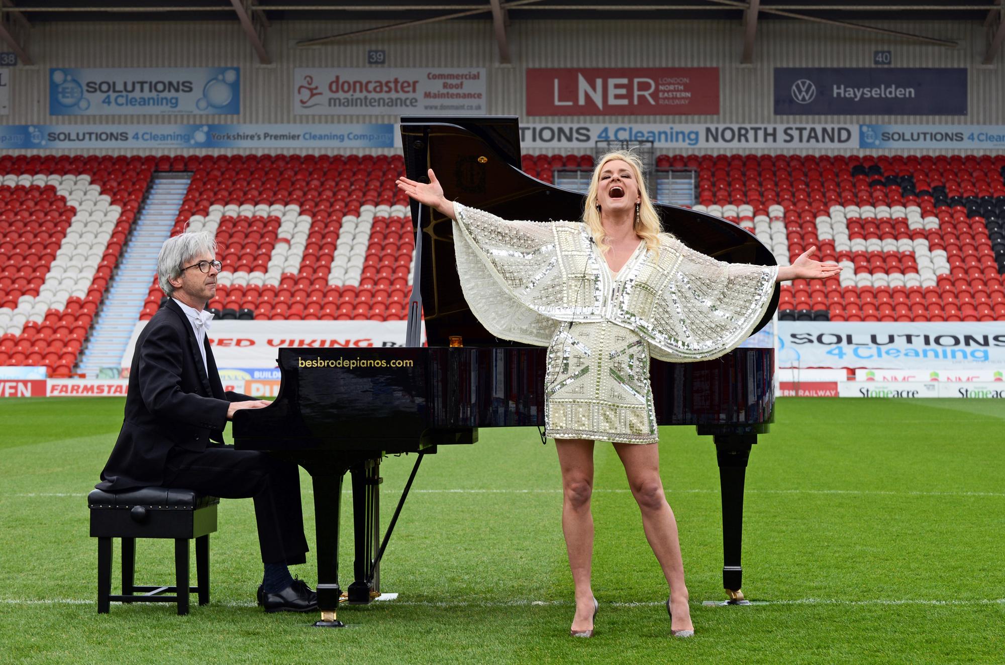 Doncaster born West End star welcomes the return of live music with a performance at the Keepmoat - Vimarsana News