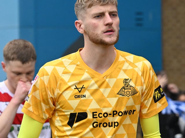 Couple of important, clean saves first half, one in particular to deny what would have been a spectacular scissor kick goal. Another clean sheet will do him the world of good.