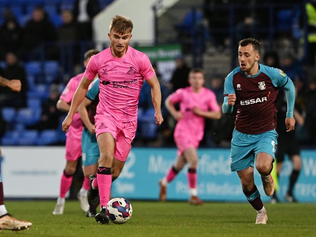 Showed good movement in the early stages and made both goals, even if the second assist was an attempted shot.