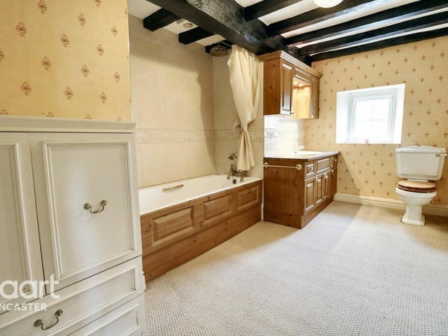 The spacious family bathroom on the first floor.