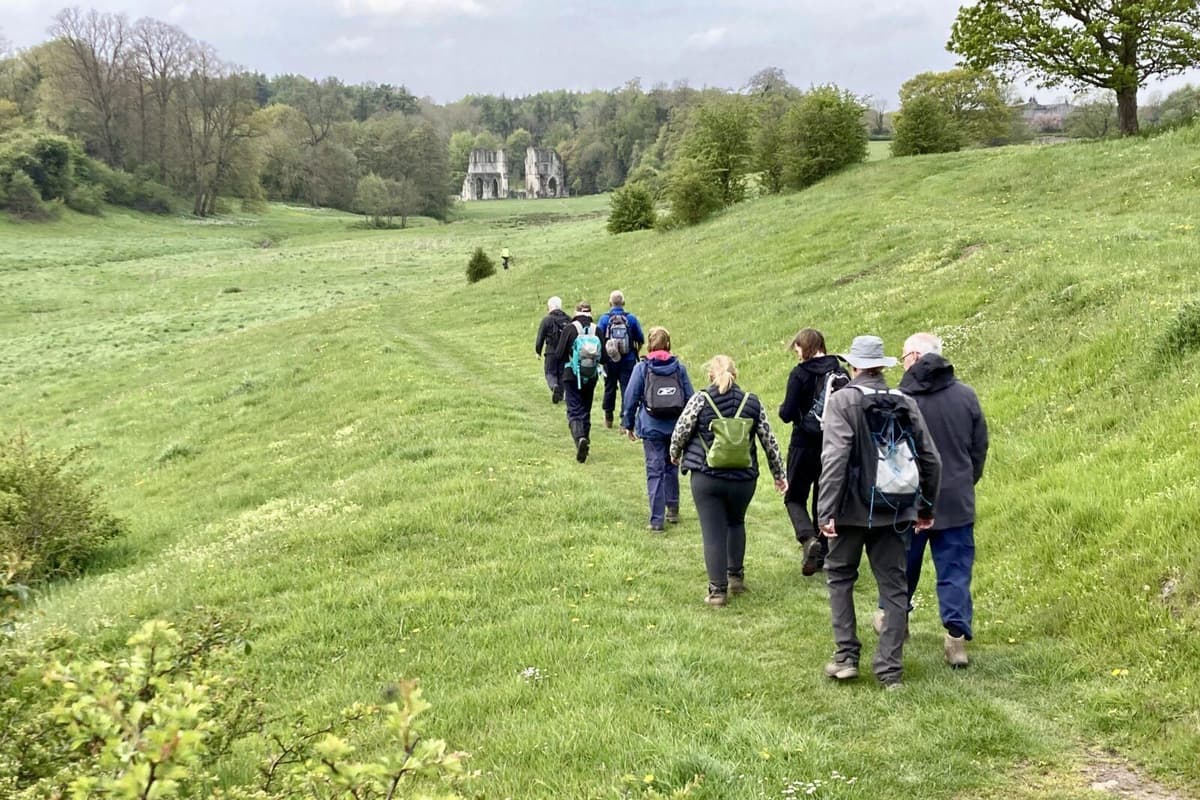 Busli Doncaster Ramblers: Roche Abbey Round