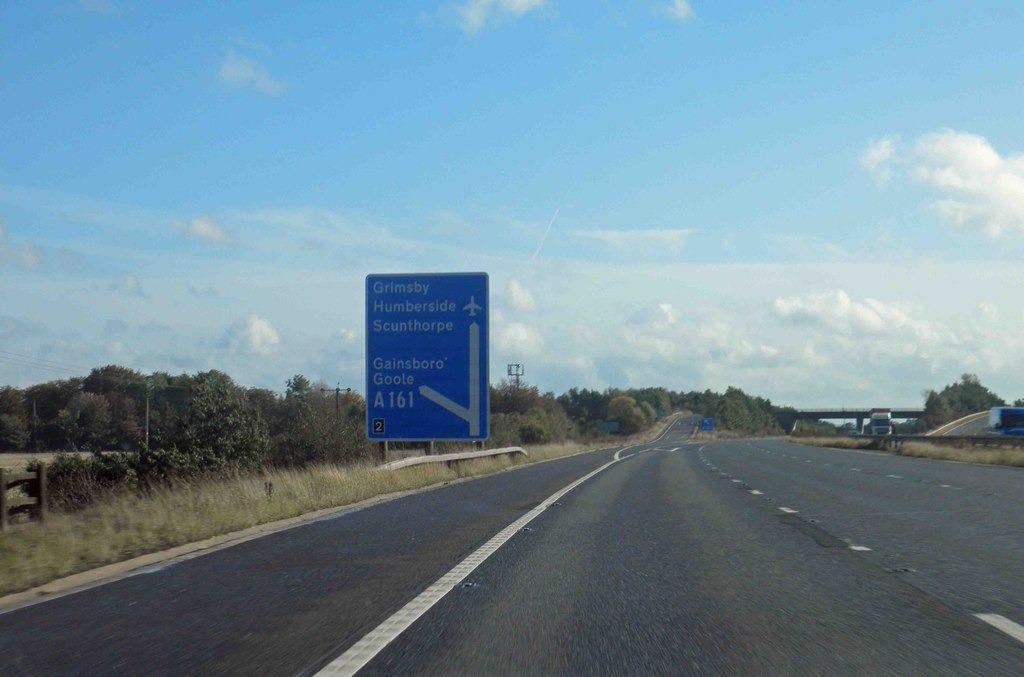 One lane closed on motorway at Thorne after a vehicle left the carriageway