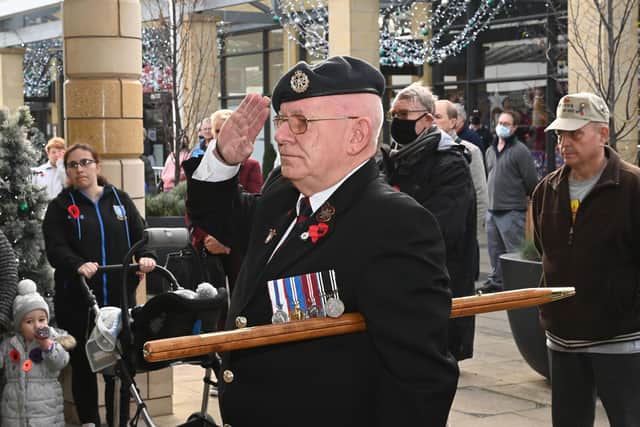 Picture by Howard Roe/AHPIX.com
Victoria Cross Trust at The Oultet Doncaster
Remembrance Day 2021
Paul Grimley of the Victoria Cross Trust leads the salute to The Remembrance Day, Paul a former Cpl in The RAF Regiment