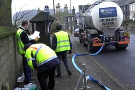 Residents in Moorends have complained over a pipe burst and repeated tanker trips.