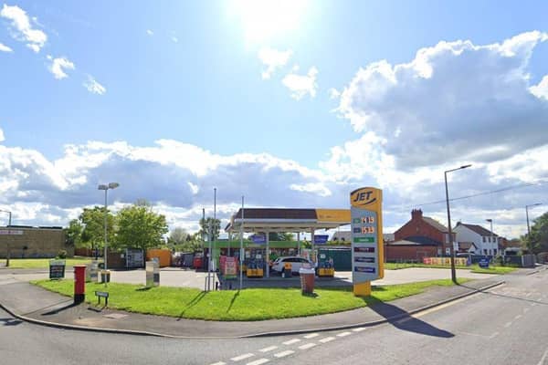 Staff say they were subjetced to racist abuse by knife-carrying yobs who threw fuel pumps around during a break in attempt at the Jet petrol station in Dunscroft.
