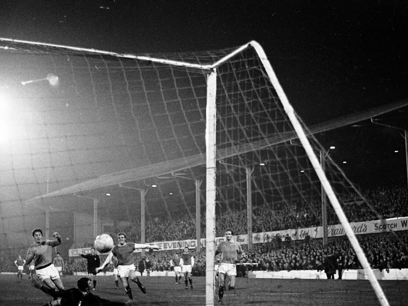 Trailing 4-1 from the first leg in Italy, Hibs crushed Napoli at Easter Road, beating legendary 'keeper Dino Zoff five times to advance 6-4 on aggregate.