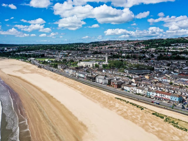 Average number of years homeowners stay: 64. Average price paid: £183,025. Value change over 10 years: £42,234. Overall score: 7.71/10.
