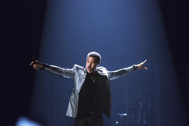 Live-Kritik: Bei der Show der Musikikone Lionel Richie in South Yorkshire ...