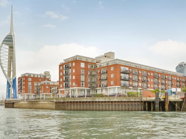 This three bedroom penthouse apartment in Gunwharf Quays is now on the market. It is listed on the market for £1.95 million.