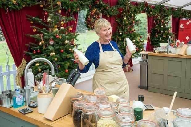 The Great Christmas Bake Off: - (Bakers Val)