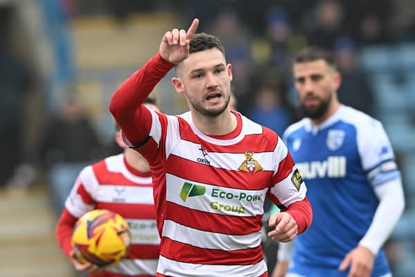 Picture by Howard Roe/AHPIX.com;Football;
Gillingham   v Doncaster Rovers ;
18/1/2025  KO 12.30 pm; ;
Doncasters'  Luke Molyneux celebrates