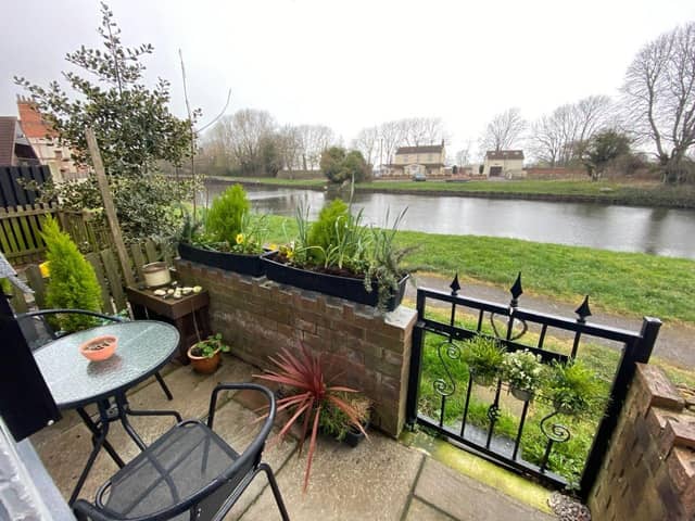 This £100,000 cottage overlooks the Stainforth Canal in Doncaster