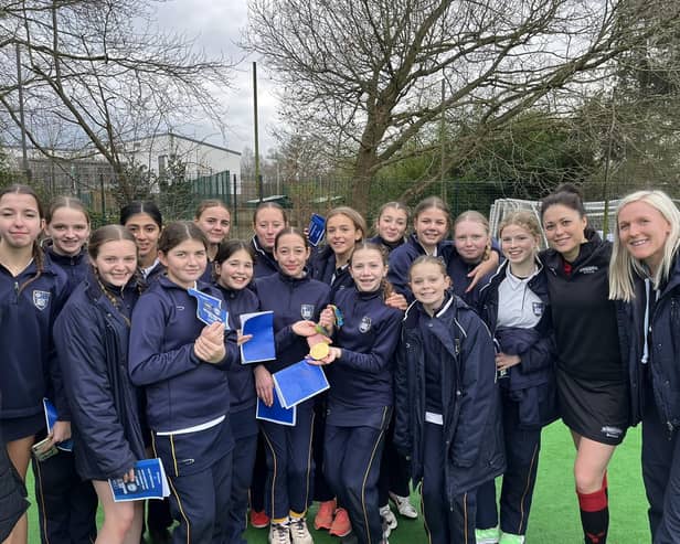 Young hockey players from Hill House School met former England star and Olympic gold medalist Sam Quek.