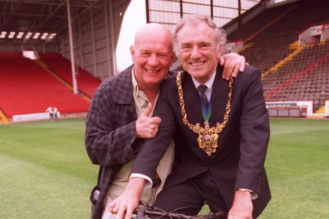 Brian Glover with then Lord Mayor Peter Price at Bramall Lane in 1999.