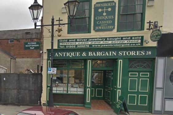 Gunmen raided a jewellery shop in Doncaster town centre