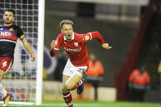 Cauley Woodrow equalises for Barnsley