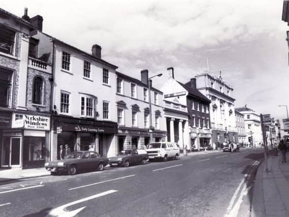 The High Street in 1988.